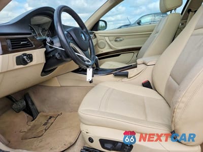 Zdjęcie 7 z 12 samochodu: 2010 BMW 328 XI VIN:WBAWC3C56AP470730 - miniatura