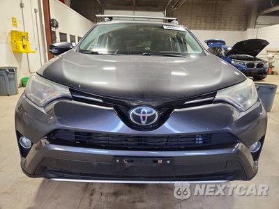 Piąte zdjęcie samochodu w środku: 2017 TOYOTA RAV4 XLE VIN:2T3RFREVXHW596532 - miniatura
