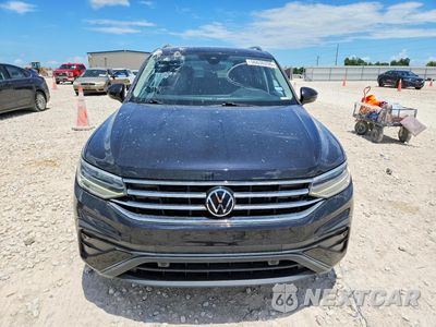Piąte zdjęcie samochodu w środku: 2022 VOLKSWAGEN TIGUAN SE VIN:3VV3B7AX7NM104258 - miniatura
