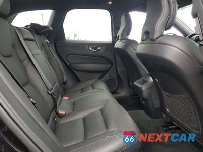 Zdjęcie 11 z 13 samochodu: 2020 VOLVO XC60 T5 MOMENTUM VIN:YV4102RK8L1561773 - miniatura