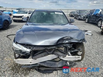 Piąte zdjęcie samochodu w środku: 2017 BMW 330 XI VIN:WBA8D9G3XHNU61925 - miniatura