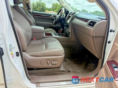 Piąte zdjęcie samochodu w środku: 2016 LEXUS GX 460 VIN:JTJBM7FX2G5146209 - miniatura