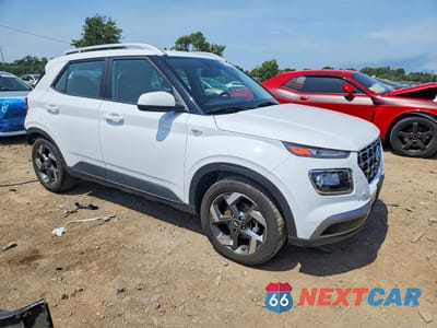 Czwarte zdjęcie samochodu z boku: 2023 HYUNDAI VENUE SEL VIN:KMHRC8A34PU211500 - miniatura