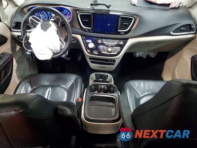 Zdjęcie 8 z 14 samochodu: 2017 CHRYSLER PACIFICA TOURING L VIN:2C4RC1BG4HR559258 - miniatura