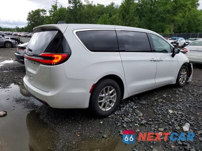 Trzecie zdjęcie samochodu z tyłu: 2025 CHRYSLER PACIFICA SELECT VIN:2C4RC1BG9SR555536 - miniatura
