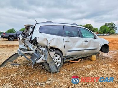 Trzecie zdjęcie samochodu z tyłu: 2016 CHEVROLET TRAVERSE LTZ VIN:1GNKRFED2GJ321384 - miniatura