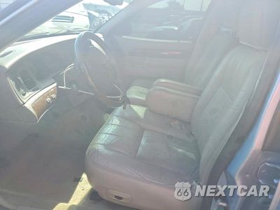 Zdjęcie 7 z 12 samochodu: 2008 MERCURY GRAND MARQUIS LS VIN:2MEFM75V28X632117 - miniatura