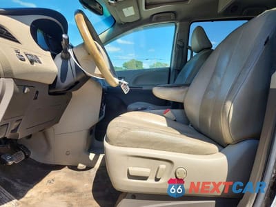 Zdjęcie 7 z 13 samochodu: 2012 TOYOTA SIENNA XLE 7-PASSENGER VIN:5TDDK3DC5CS042019 - miniatura