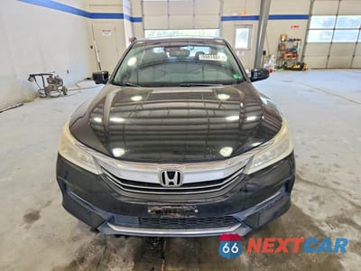 Piąte zdjęcie samochodu w środku: 2016 HONDA ACCORD 2D EX VIN:1HGCR3F99GA021106 - miniatura