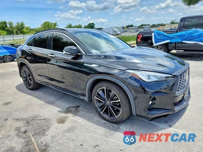 Czwarte zdjęcie samochodu z boku: 2022 INFINITI QX55 LUXE VIN:3PCAJ5J3XNF102020 - miniatura