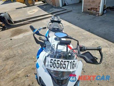 Piąte zdjęcie samochodu w środku: 2023 BMW S 1000 XR VIN:WB10E4309P6H91317 - miniatura