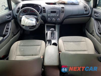 Zdjęcie 8 z 13 samochodu: 2015 KIA FORTE LX VIN:KNAFK4A60F5292448 - miniatura