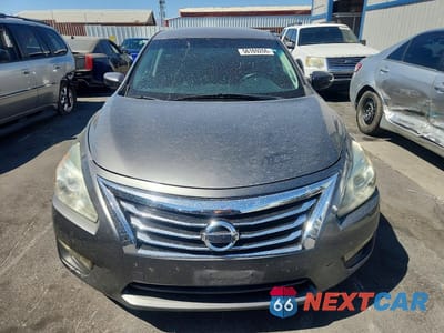 Piąte zdjęcie samochodu w środku: 2015 NISSAN ALTIMA 2.5 S VIN:1N4AL3AP8FC477426 - miniatura