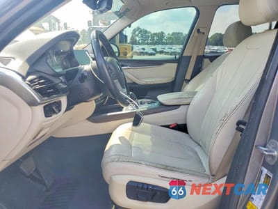 Zdjęcie 7 z 13 samochodu: 2015 BMW X5 XDRIVE35I VIN:5UXKR0C5XF0P11234 - miniatura