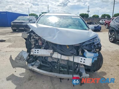Piąte zdjęcie samochodu w środku: 2025 TOYOTA SIENNA XLE 8-PASSENGER VIN:5TDYRKEC2SS227911 - miniatura