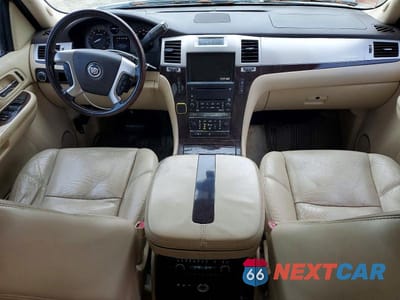 Zdjęcie 8 z 13 samochodu: 2008 CADILLAC ESCALADE LUXURY VIN:1GYFK63818R251278 - miniatura