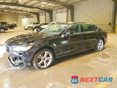 2018 VOLVO S90 T5 MOMENTUM LVY982MK4JP036184 - główne zdjęcie licytacji z USA - miniatura
