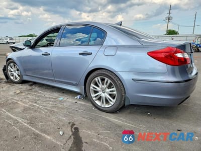 Drugie zdjęcie samochodu z przodu: 2013 HYUNDAI GENESIS 3.8L VIN:KMHGC4DD5DU255358 - miniatura