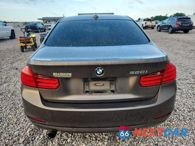 Zdjęcie 6 z 12 samochodu: 2013 BMW 320 I VIN:WBA3B1C52DF462645 - miniatura