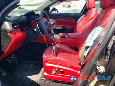 Zdjęcie 7 z 12 samochodu: 2023 MASERATI GRECALE TROFEO VIN:ZN682CVT6P7427894 - miniatura