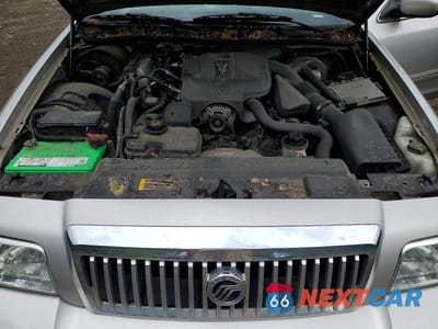 Zdjęcie 11 z 12 samochodu: 2009 MERCURY GRAND MARQUIS LS VIN:2MEHM75V89X630740 - miniatura