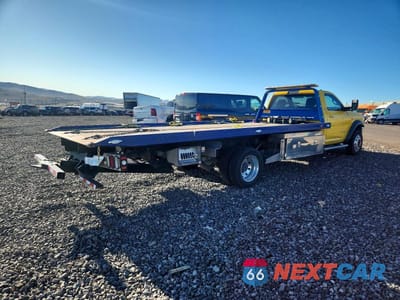 Trzecie zdjęcie samochodu z tyłu: 2019 RAM 5500 VIN:3C7WRNDL0KG599534 - miniatura