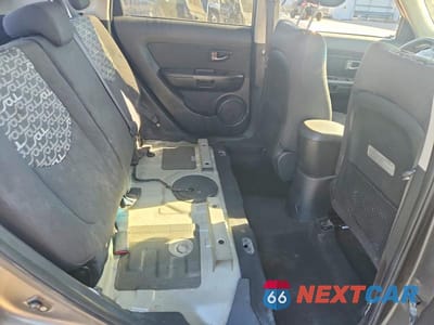 Zdjęcie 10 z 13 samochodu: 2010 KIA SOUL + VIN:KNDJT2A22A7171915 - miniatura