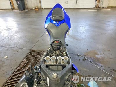 Piąte zdjęcie samochodu w środku: 2005 YAMAHA YZFR1 C VIN:JYARN13Y35A001494 - miniatura