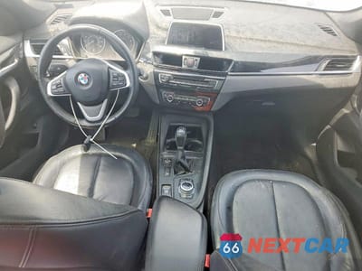 Zdjęcie 8 z 13 samochodu: 2018 BMW X1 XDRIVE28I VIN:WBXHT3C36J5K22051 - miniatura