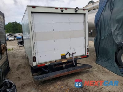 Zdjęcie 6 z 13 samochodu: 2019 GMC SAVANA CUTAWAY G3500 VIN:1GD07RFP3K1364667 - miniatura