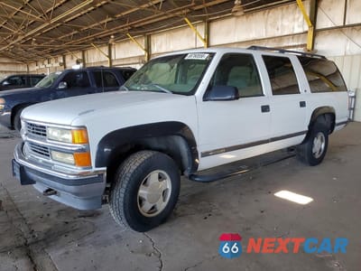 1998 CHEVROLET SUBURBAN K1500 3GNFK16RXWG124160 - główne zdjęcie licytacji z USA - miniatura