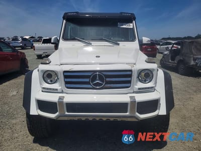 Piąte zdjęcie samochodu w środku: 2018 MERCEDES-BENZ G 550 4X4 SQUARED VIN:WDCYC5FH3JX290161 - miniatura