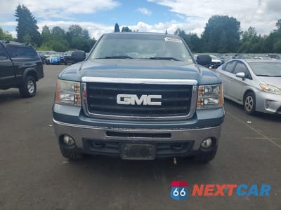 Piąte zdjęcie samochodu w środku: 2009 GMC SIERRA K1500 VIN:3GTEK13399G123896 - miniatura