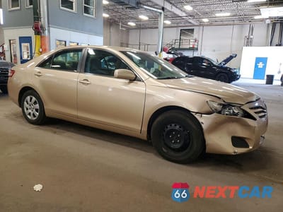 Czwarte zdjęcie samochodu z boku: 2010 TOYOTA CAMRY LE VIN:4T1BF3EK3AU053462 - miniatura