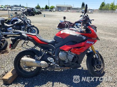 2016 BMW S 1000 XR WB10D1308GZ461813 - główne zdjęcie licytacji z USA - miniatura