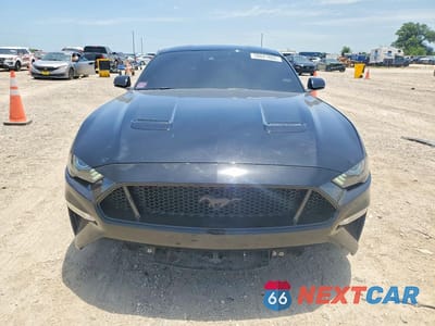 Piąte zdjęcie samochodu w środku: 2021 FORD MUSTANG GT VIN:1FA6P8CF6M5153842 - miniatura