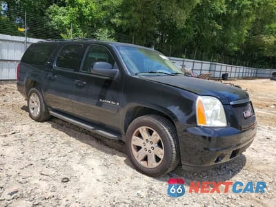 Czwarte zdjęcie samochodu z boku: 2007 GMC YUKON XL C1500 VIN:1GKFC16067R269466 - miniatura