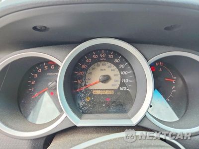 Zdjęcie 9 z 12 samochodu: 2006 TOYOTA TACOMA DOUBLE CAB VIN:5TELU42N76Z248479 - miniatura