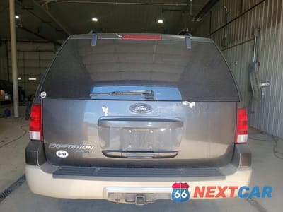 Zdjęcie 6 z 13 samochodu: 2005 FORD EXPEDITION EDDIE BAUER VIN:1FMPU185X5LB00083 - miniatura