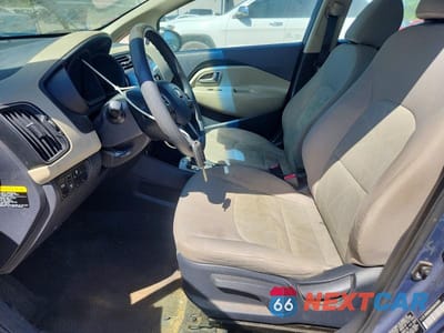 Zdjęcie 7 z 12 samochodu: 2016 KIA RIO VIN:KNADM4A35G6553933 - miniatura