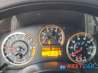 Zdjęcie 9 z 14 samochodu: 2011 NISSAN ARMADA PLATINUM VIN:5N1AA0NE4BN603945 - miniatura