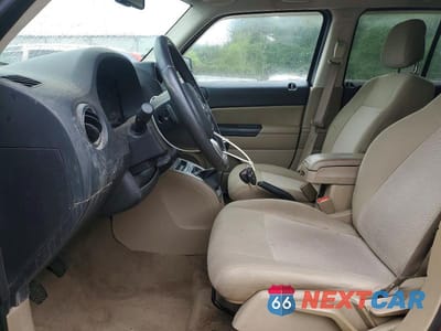 Zdjęcie 7 z 13 samochodu: 2012 JEEP PATRIOT LATITUDE VIN:1C4NJRFB4CD683625 - miniatura