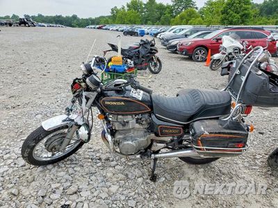Trzecie zdjęcie samochodu z tyłu: 1981 HONDA CM400 E VIN:JH2NC0119BM100928 - miniatura