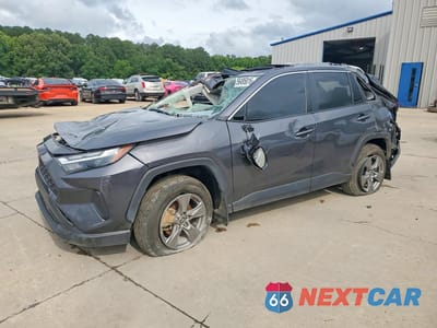 2024 TOYOTA RAV4 XLE 2T3W1RFV7RW308595 - główne zdjęcie licytacji z USA - miniatura