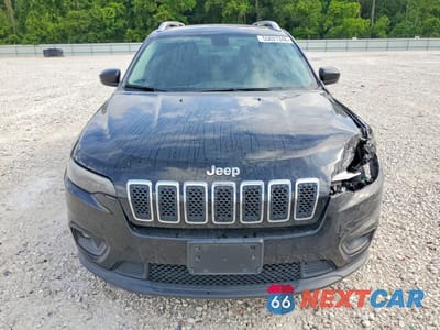 Piąte zdjęcie samochodu w środku: 2019 JEEP CHEROKEE LATITUDE VIN:1C4PJLCB3KD333072 - miniatura