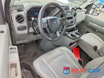 Zdjęcie 8 z 13 samochodu: 2023 FORD E350 REFRIGERATED BOX TRUCK VIN:1FDWE3FK9PDD08479 - miniatura