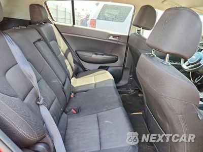 Zdjęcie 11 z 13 samochodu: 2020 KIA SPORTAGE LX VIN:KNDPM3AC0L7646616 - miniatura