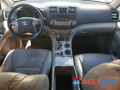 Zdjęcie 8 z 13 samochodu: 2010 TOYOTA HIGHLANDER SPORT VIN:5TDEK3EH5AS002485 - miniatura