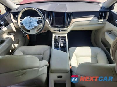 Zdjęcie 8 z 14 samochodu: 2023 VOLVO XC60 PLUS VIN:YV4L12RN0P1239103 - miniatura