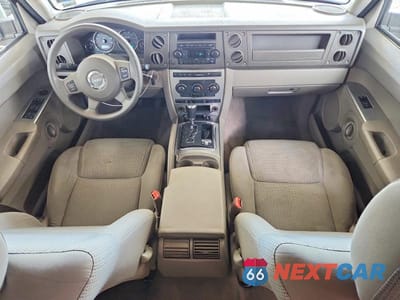 Zdjęcie 8 z 13 samochodu: 2007 JEEP COMMANDER VIN:1J8HG48P67C562705 - miniatura